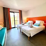 Dans Les Bras De Neptune - Plage De Trestraou - Piscine - Linge Compris - 4 A 5 Personnes